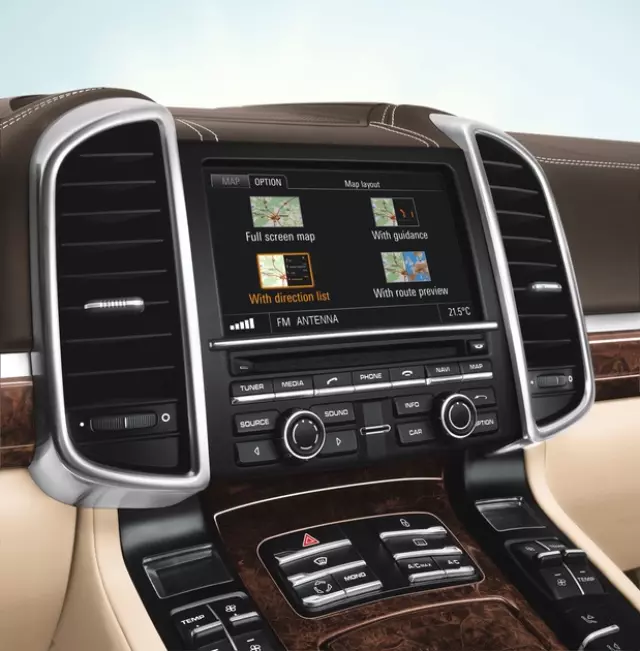 95804490451 - Audio/Video: Navigation Update for Porsche: Cayenne, Macan Image