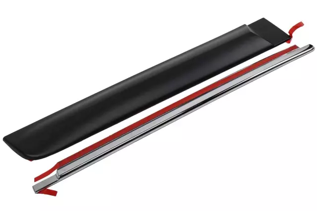 15865854 - Body: Body Side Molding for GM Image