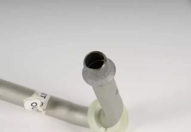 15769595 - : Engine Oil Cooler Outlet Hose for GM Image