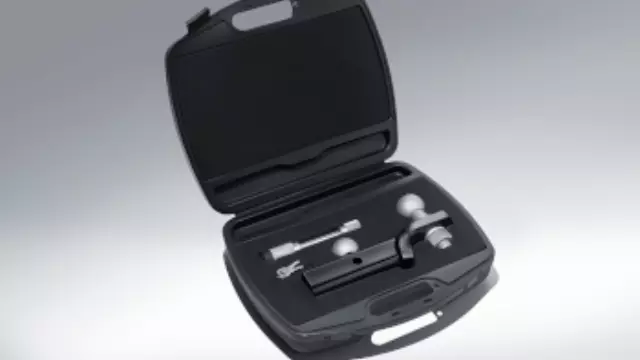 VPLZT0259 - : Towing System - Tow Hitch, Nas for Land Rover: Range Rover Evoque Image