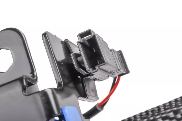 Black Passenger Seat Belt with Retractor and Pre-Tensioner - GM (19368234)