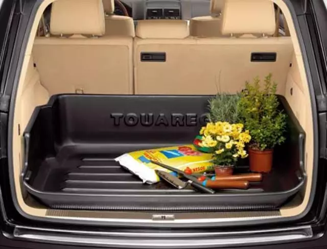 Hard Shell Cargo Liner - Volkswagen (7L0-061-170)