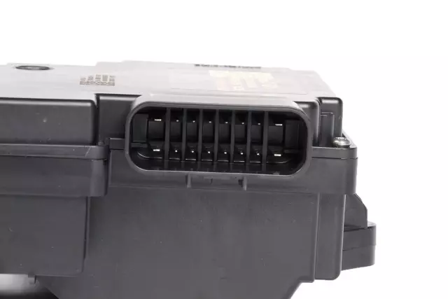 Electronic Parking Brake Control Module Assembly - GM (13501701)