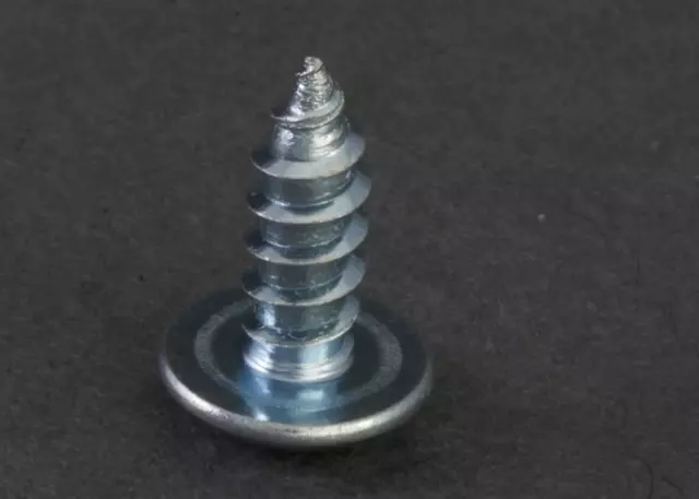 Grille Screw - Subaru (904500031)