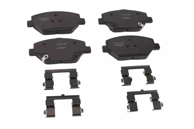 Front Disc Brake Pad Set with Clips - GM (23301397)