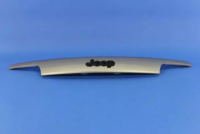 5SE99JSCAA - Electrical: License Lamp Applique for Jeep: Grand Cherokee Image