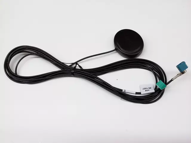 GPS Aerial - Volkswagen (000-051-502-F)