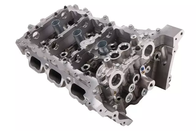 Part# 12676966 Driver Side Cylinder Head with Valves - GM (12676966)