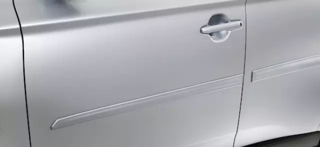 Body Side Molding, White - Mitsubishi (MZ315023)