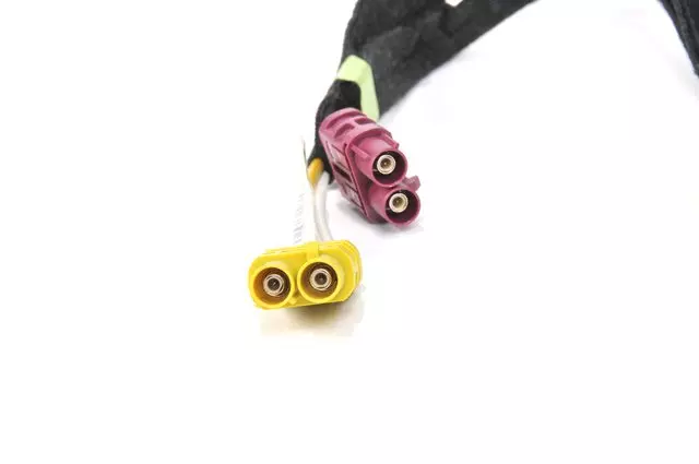 42354964 - Entertainment and Telematics: High Frequency Antenna for Chevrolet: Sonic Image