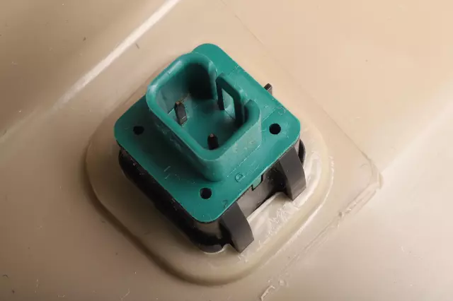 20986838 - Body: Lower Trim Panel for Cadillac: Escalade, Escalade ESV | Chevrolet: Suburban 1500, Suburban 2500, Tahoe | GMC: Yukon, Yukon XL 1500, Yukon XL 2500 Image