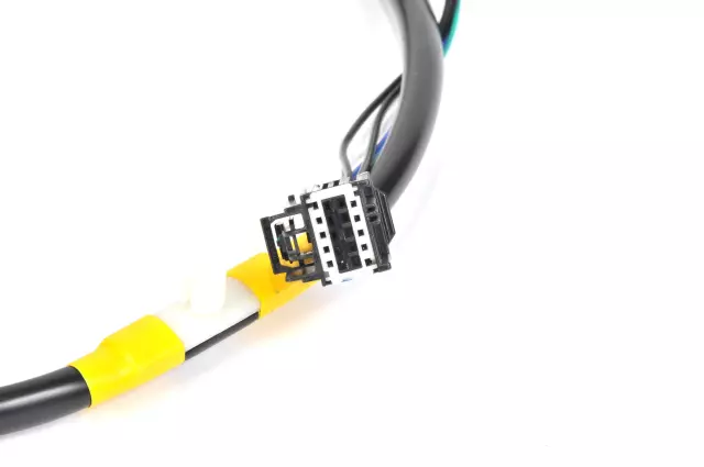 20843177 - Body: Mirror Assembly for Cadillac: Escalade, Escalade ESV, Escalade EXT | Chevrolet: Avalanche, Silverado 1500, Silverado 2500 HD, Silverado 3500 HD, Suburban 1500, Suburban 2500, Tahoe | GMC: Sierra 1500, Sierra 2500 HD, Sierra 3500 HD, Yukon, Yukon XL 1500, Yukon XL 2500 Image