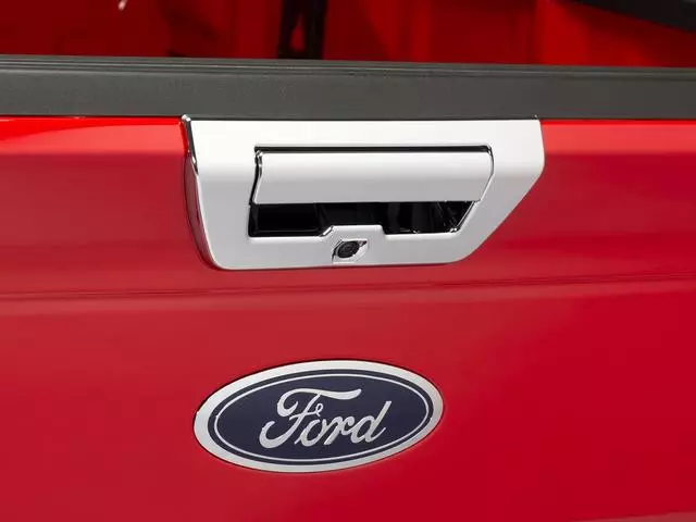 VHC3Z1522404D - : Exterior Trim, Tailgate Latch for Ford: E-350 Super Duty, E-450 Super Duty, F-250 Super Duty, F-350 Super Duty, F-450 Super Duty, F-550 Super Duty Image