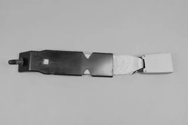 Rear Inner Seat Belt - Mopar (5KQ371L1AB)