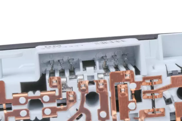 22774331 - : Dome Lamp Assembly for Chevrolet: Cruze Image