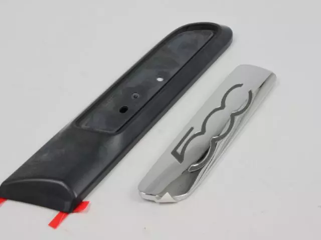 Body Side Molding, Right - Mopar (1RZ68TZZAC)