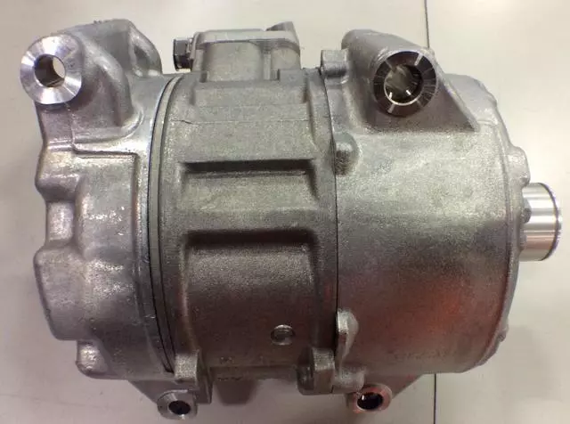 883200E110 - : Compressor for Toyota: Sienna Image