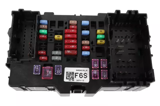 Instrument Panel Wiring Harness Junction Block - GM (84694239)