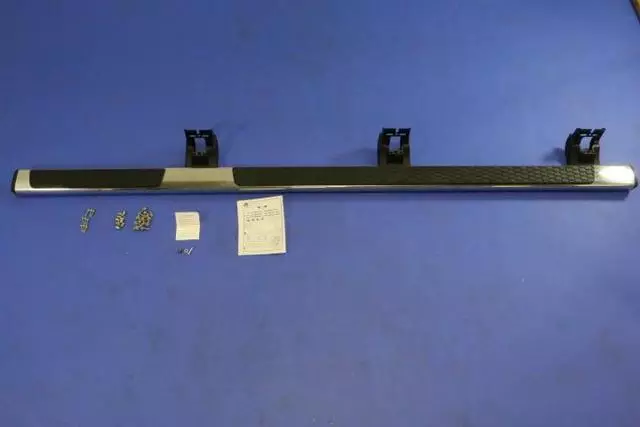 Side Step, Right - Mopar (68212322AB)