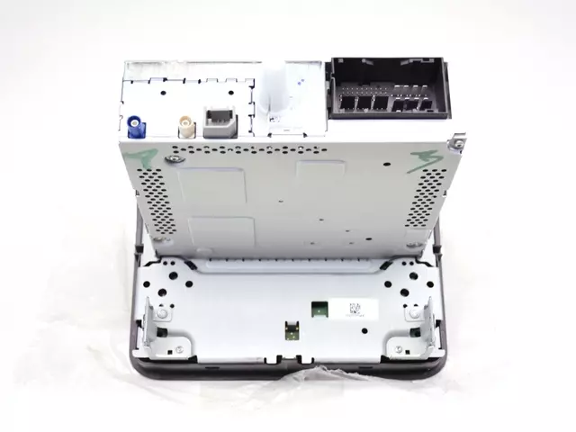 Radio - Mopar (Z4727629AD)