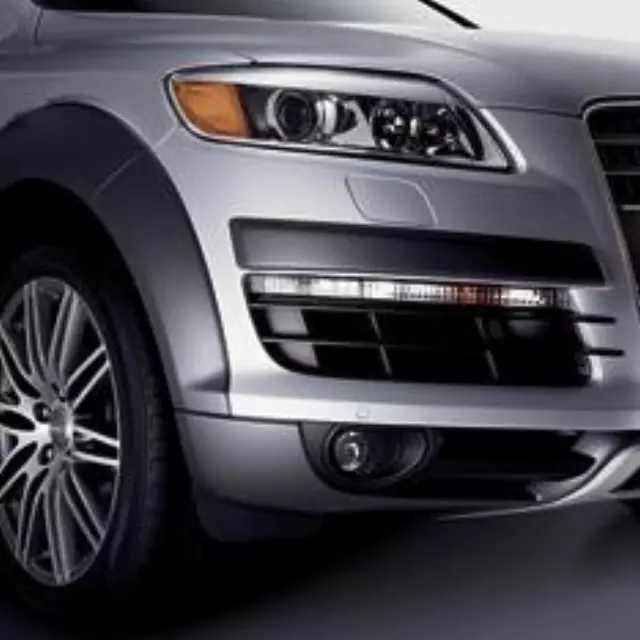 4L0071067 - Exterior: Protection Strips for Audi: Q7 Image