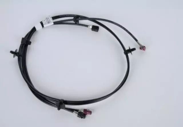 Radio, Mobile Telephone, and GPS Navigation Antenna Cable - GM (20864001)
