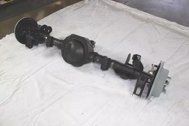 Rear Complete Axle Assembly - Mopar (68100686AA)
