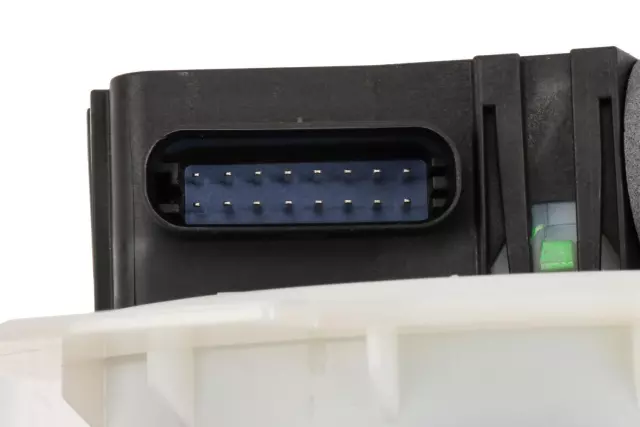 Diesel Exhaust Fluid (DEF) Supply Pump Module Kit - GM (84526247)