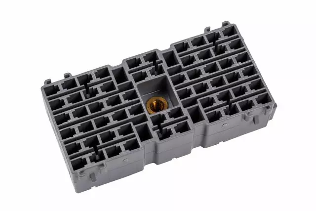 Engine Wiring Junction Block Connector - GM (88988759)