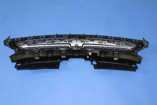 Radiateur Calandre - Mopar (68081408AE)