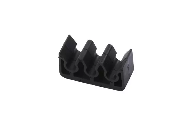 10289907 - : Multi-Purpose Clip for GM Image