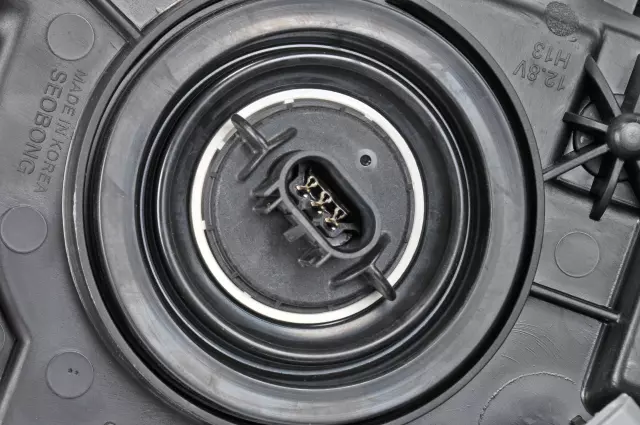 95900041 - Electrical: Headlamp Assembly for Chevrolet: Cruze Image