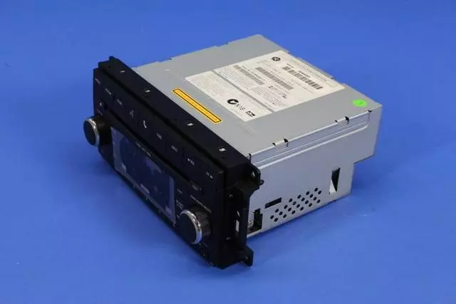 AM/FM/6 DVD/Sdars Radio - Mopar (5064948AH)