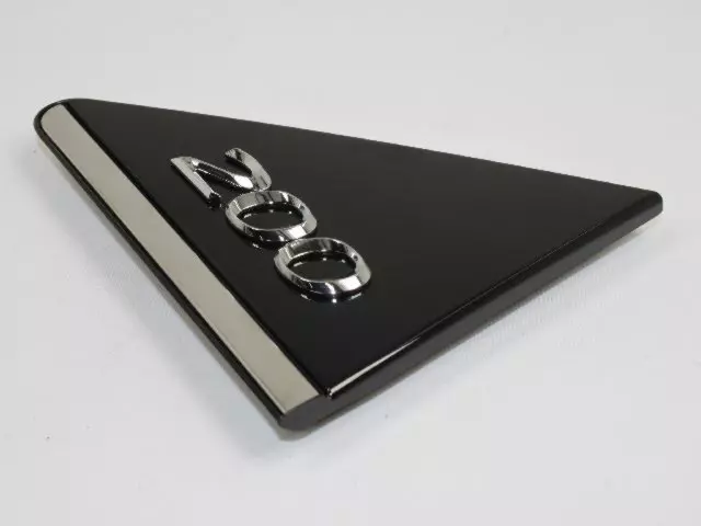 C Pillar Applique, Right - Mopar (05116188AF)