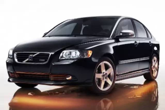 31213668 - Exterior: 2005-2011 Volvo V50 - Body Kit for Volvo: V50 Image