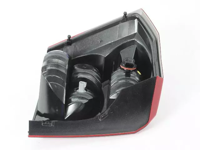 Tail Lamp Assembly - Mopar (05160360AA)