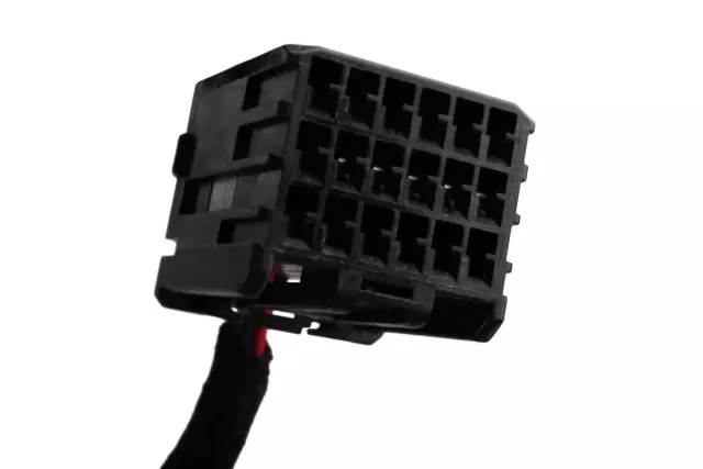 Primed Driver Side Door Mirror Housing - GM (84810952)