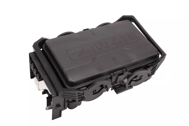 84181105 - : Engine Wiring Harness Junction Block for Chevrolet: Malibu Image