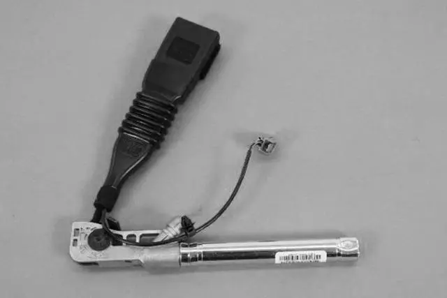 1HZ101X9AE - : Front Inner Seat Belt, Right for Mopar Image