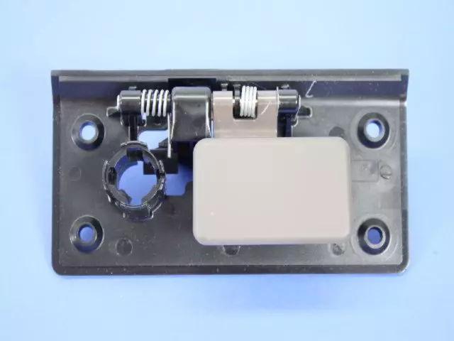 GL62WL8 - Instrument Panel and Radios and Consoles: Glovebox Latch for Mopar Image