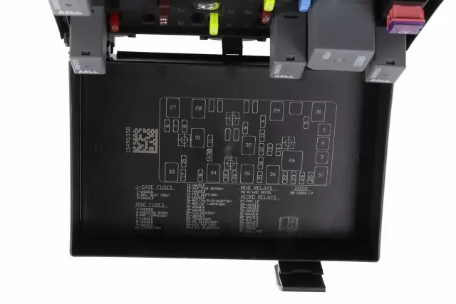 15291746 - Electrical: Junction Block for Chevrolet: Malibu Image