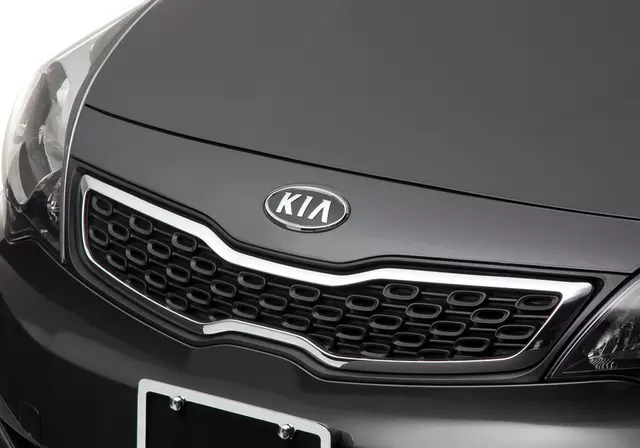 1W024ADU10 - Exterior: Hood Protector, Clear Appliqu? for Kia Image