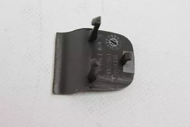 Plug - Mopar (1RK69LU5AA)