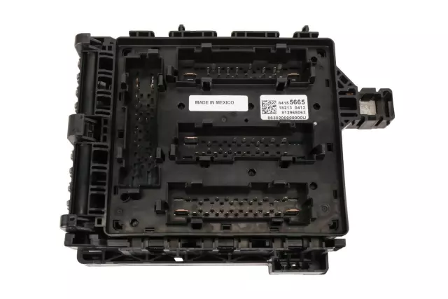 Fuse & Relay Box - GM (84155665)