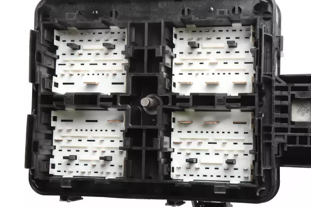 Junction Block - GM (85620630)