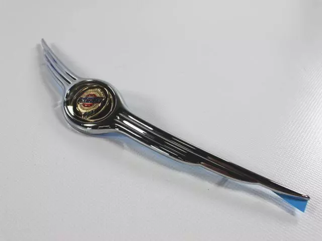 Chrysler Nameplate - Mopar (05288986AA)