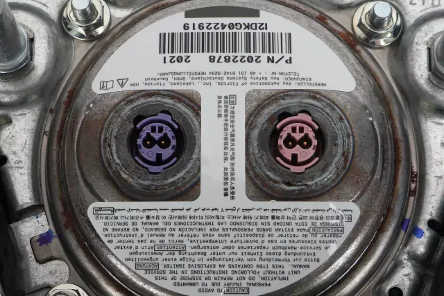 Jet Black Steering Wheel Airbag - GM (86772301)