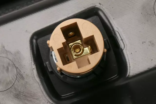 Jet Black Instrument Panel Storage Compartment - GM (84565261)