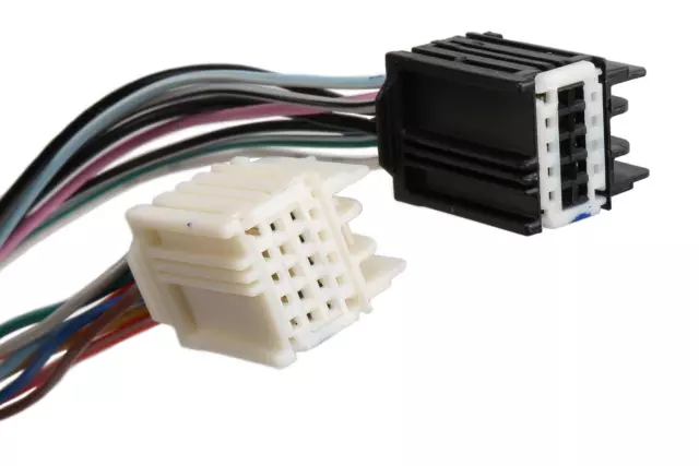 20843108 - : Bright Chrome Driver Side Mirror for Cadillac: Escalade, Escalade ESV, Escalade EXT | Chevrolet: Avalanche, Silverado 1500, Silverado 2500 HD, Silverado 3500 HD, Suburban 1500, Suburban 2500, Tahoe | GMC: Sierra 1500, Sierra 2500 HD, Sierra 3500 HD, Yukon, Yukon XL 1500, Yukon XL 2500 Image