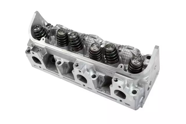 Passenger Side Engine Cylinder Head - GM (19210801)